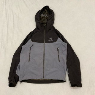 ARC'TERYX × BEAMS 聯名款 BETA SL JACKET GORE-TEX 始祖鳥 防水外套 尺寸M號