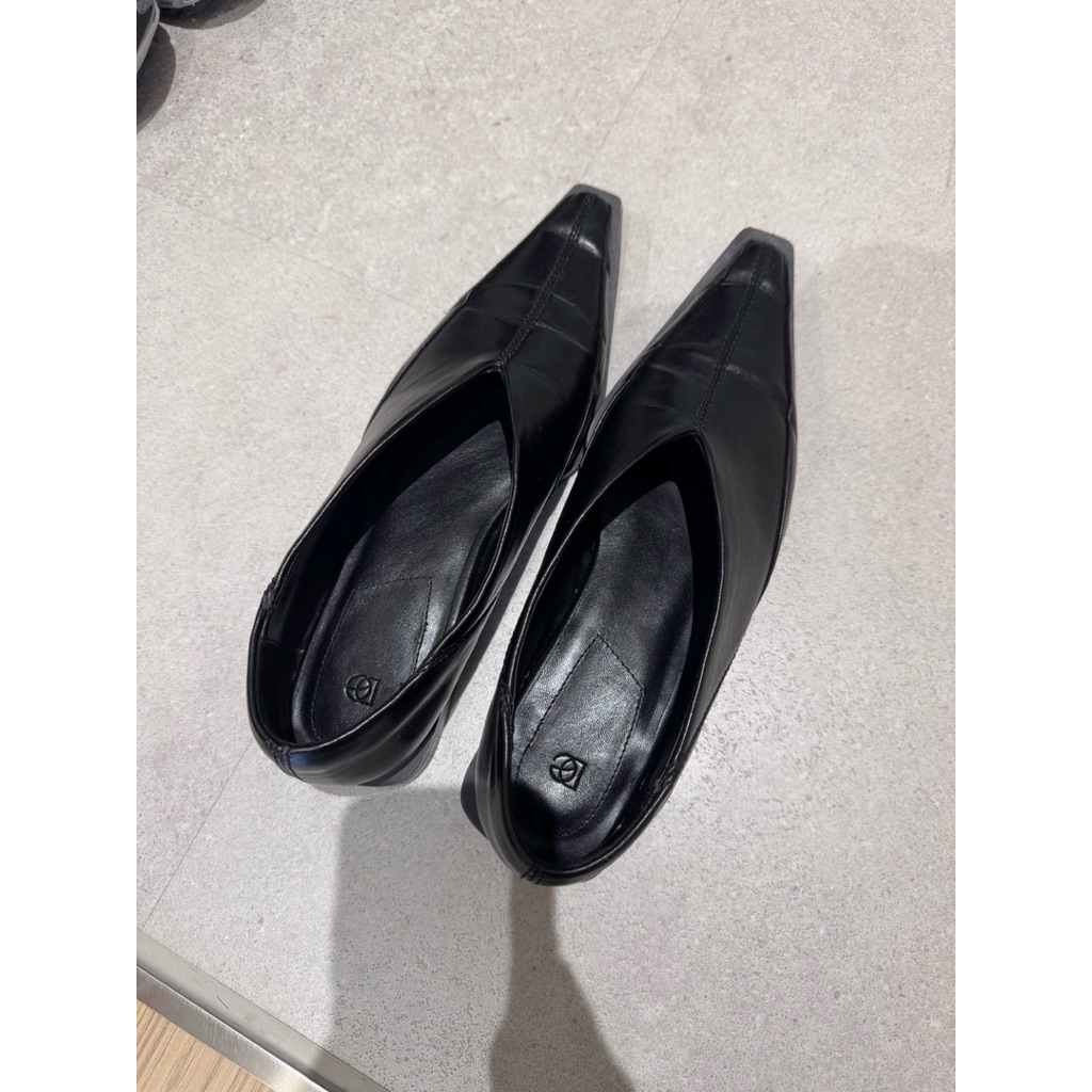 靴 STUDIO DOE V Flats Shoes STUDIO DOE V Flats Shoes 38 靴 STUDIO DOE V Flats Shoes STUDIO DOE