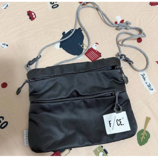 F/CE絨面側背小包