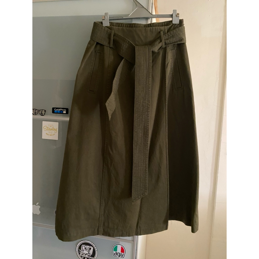 Uniqlo c系列 綁帶a字裙 三色 皆為L號