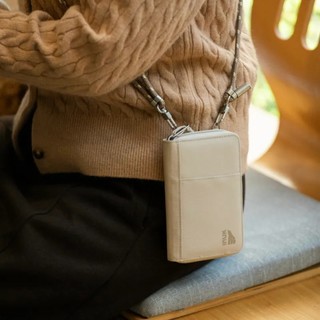 【INUK】全境防水 多功能護照旅行包 | Water Shed Passport Holder 奶茶色