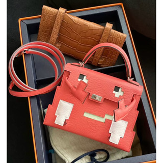 台灣💗愛馬仕 hermes kelly doll picto 馬賽克娃娃 德州粉 搭配鱷魚後背包 B刻