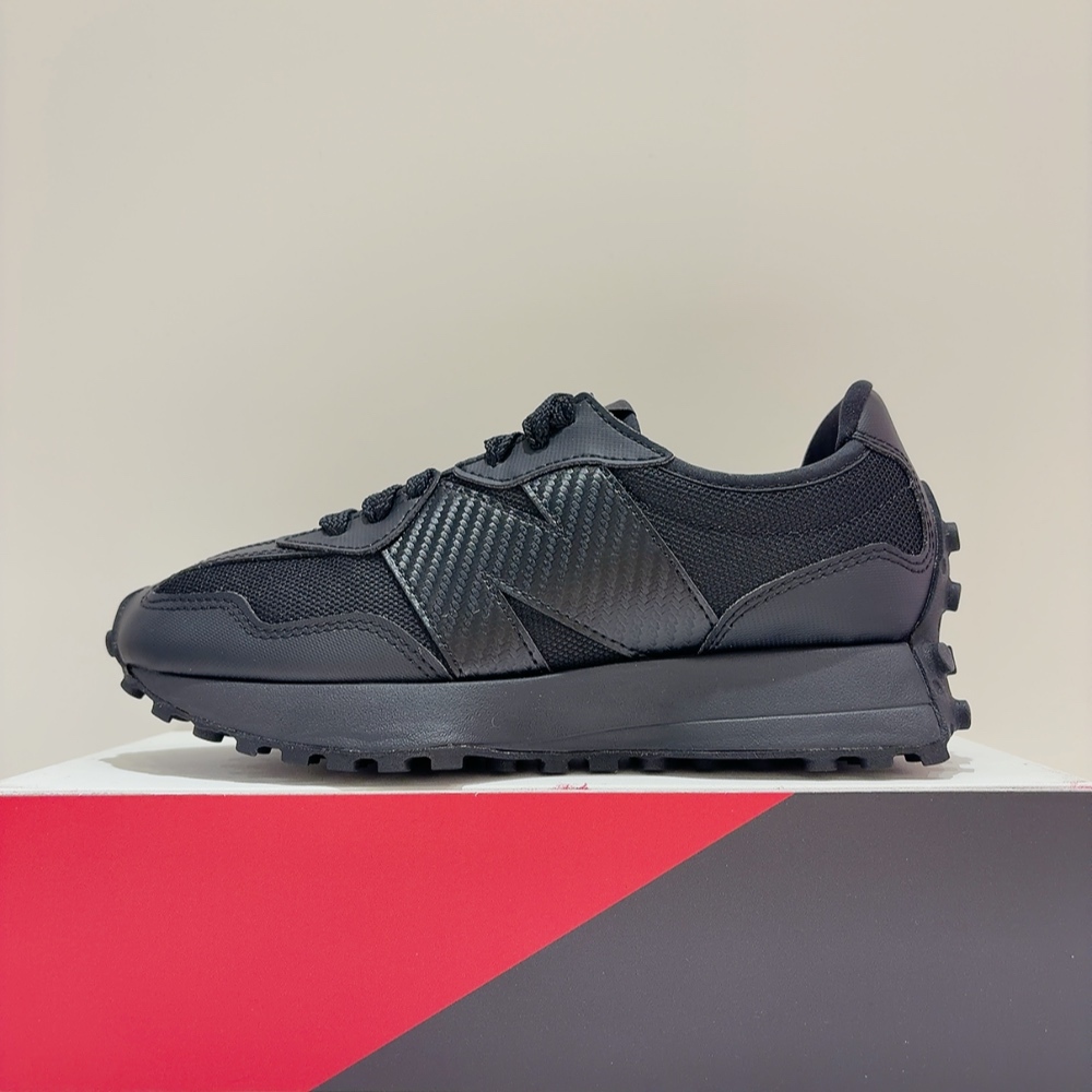 New Balance NB 327 男女款 全黑 皮革 麂皮 D楦頭 運動 休閒鞋 U327SCA
