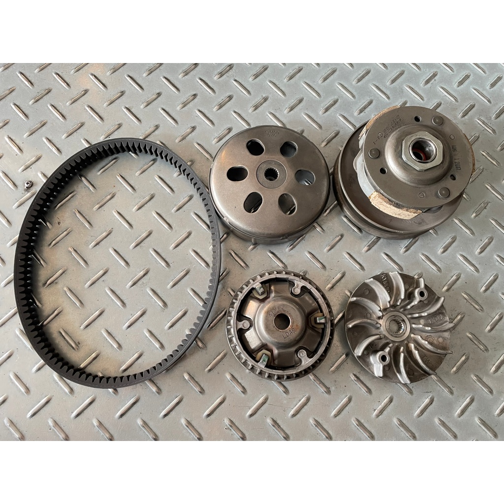 (中古)(二手)KYMCO 光陽 GP125  V2 原廠傳動全組含皮帶 傳動組 普利盤 普利珠 開閉盤 離合器總成
