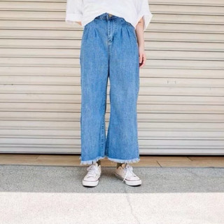 Pants ::: 基本百搭休閒抽鬚牛仔褲