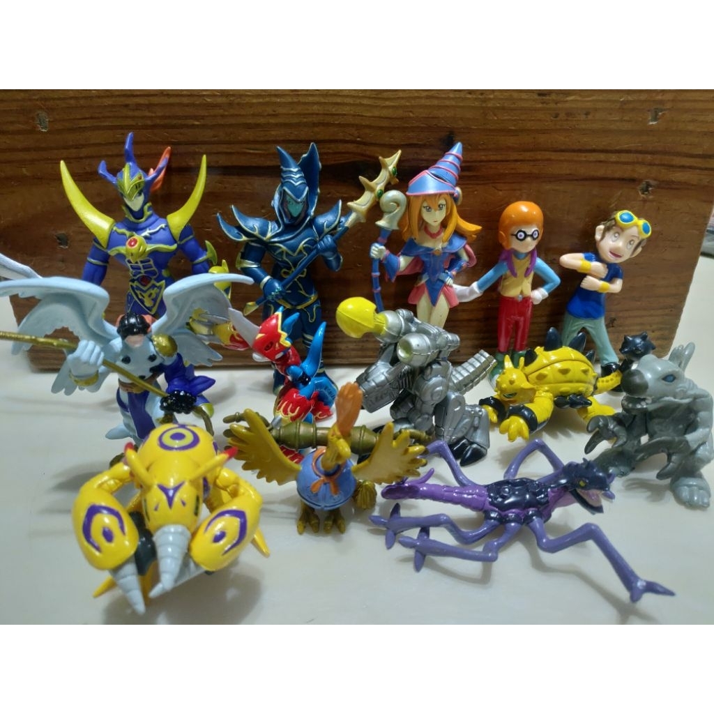 數碼寶貝 遊戲王 早期玩具 公仔 滅世魔獸 天使獸 烈焰獸 鑽甲獸 黑魔導 女孩 混沌騎士