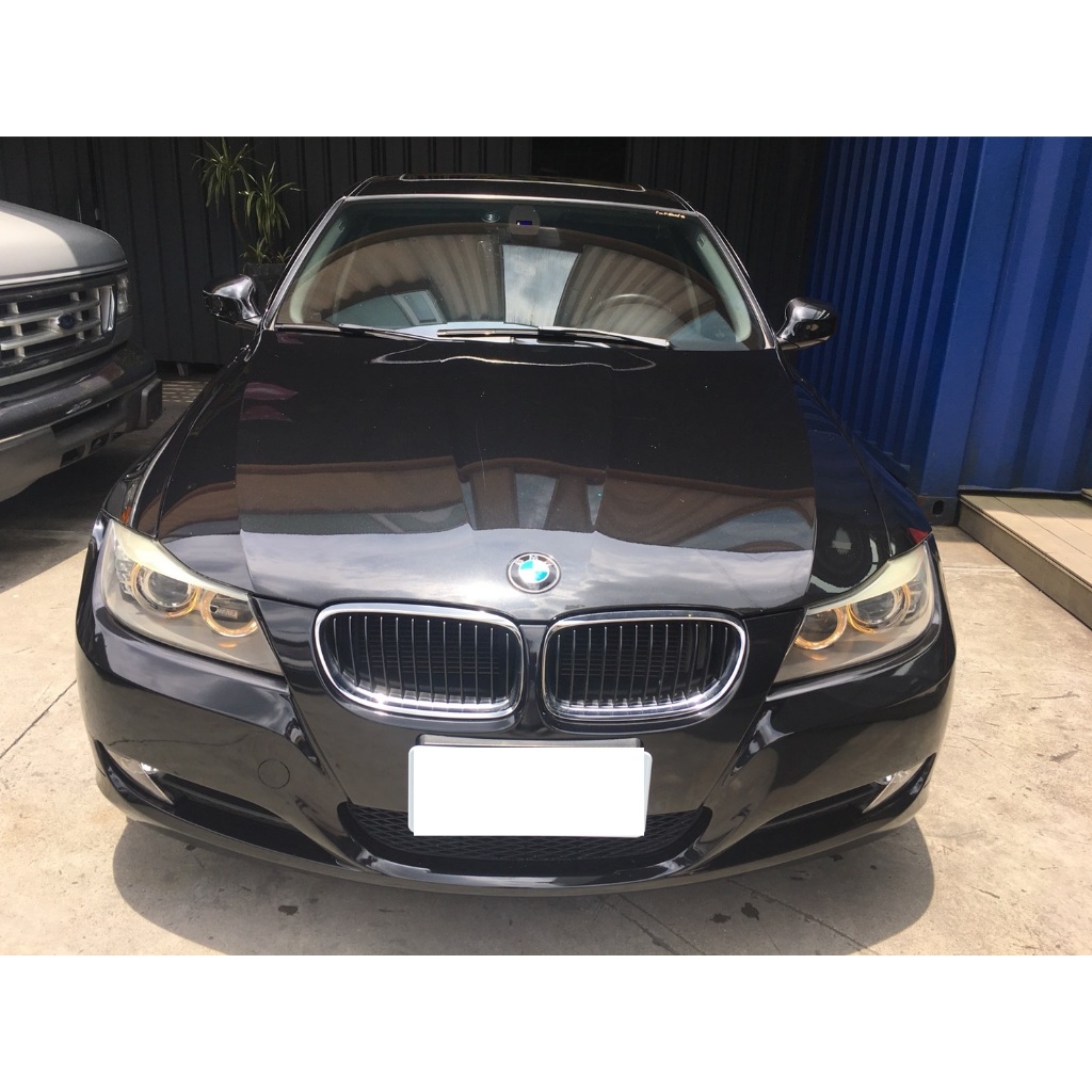 Bmw 320i，2011年『原廠認證中古車，配合銀行低利息全額貸款/超額貸款/輕鬆無負擔，請洽龐德先生』