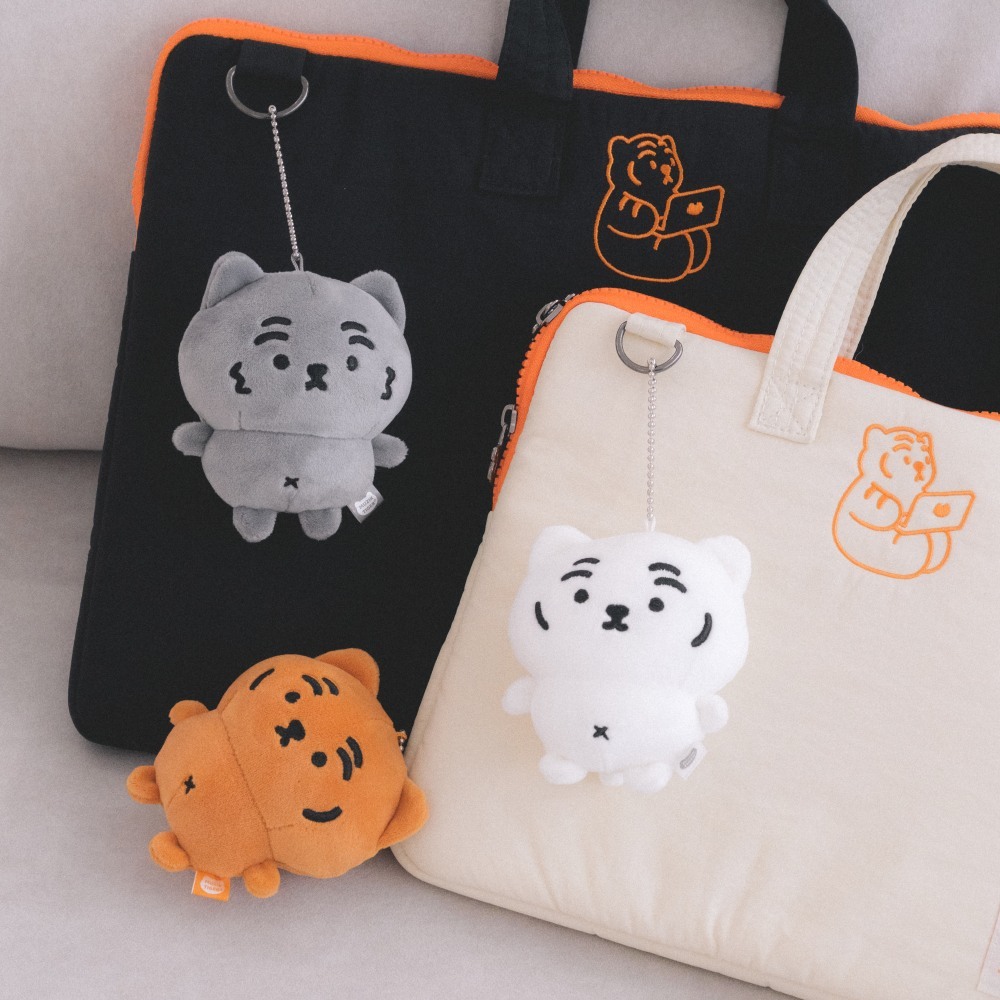 🇰🇷 KaiStore現貨 Muzik tiger 無職老虎 可愛吊飾鑰匙圈 毛絨鑰匙圈 老虎吊飾 鑰匙圈