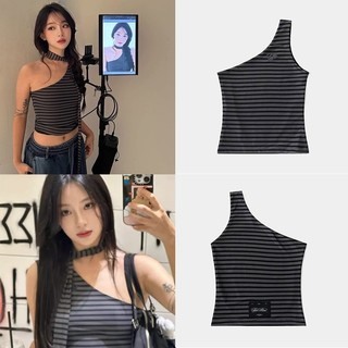 【SIIS】微辣上衣 斜肩上衣 圍巾 單肩上衣 韓國女裝 美式衣服 夏季女裝 美式女裝 流行衣服 夏季女裝 現貨女裝