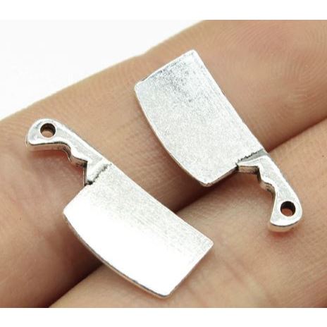 張伯水晶藝品出清==DIY==藏銀菜刀(財到)雕墜配件一個4元