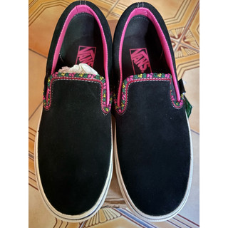 VANS slip on黑色滾小花邊 Uk5