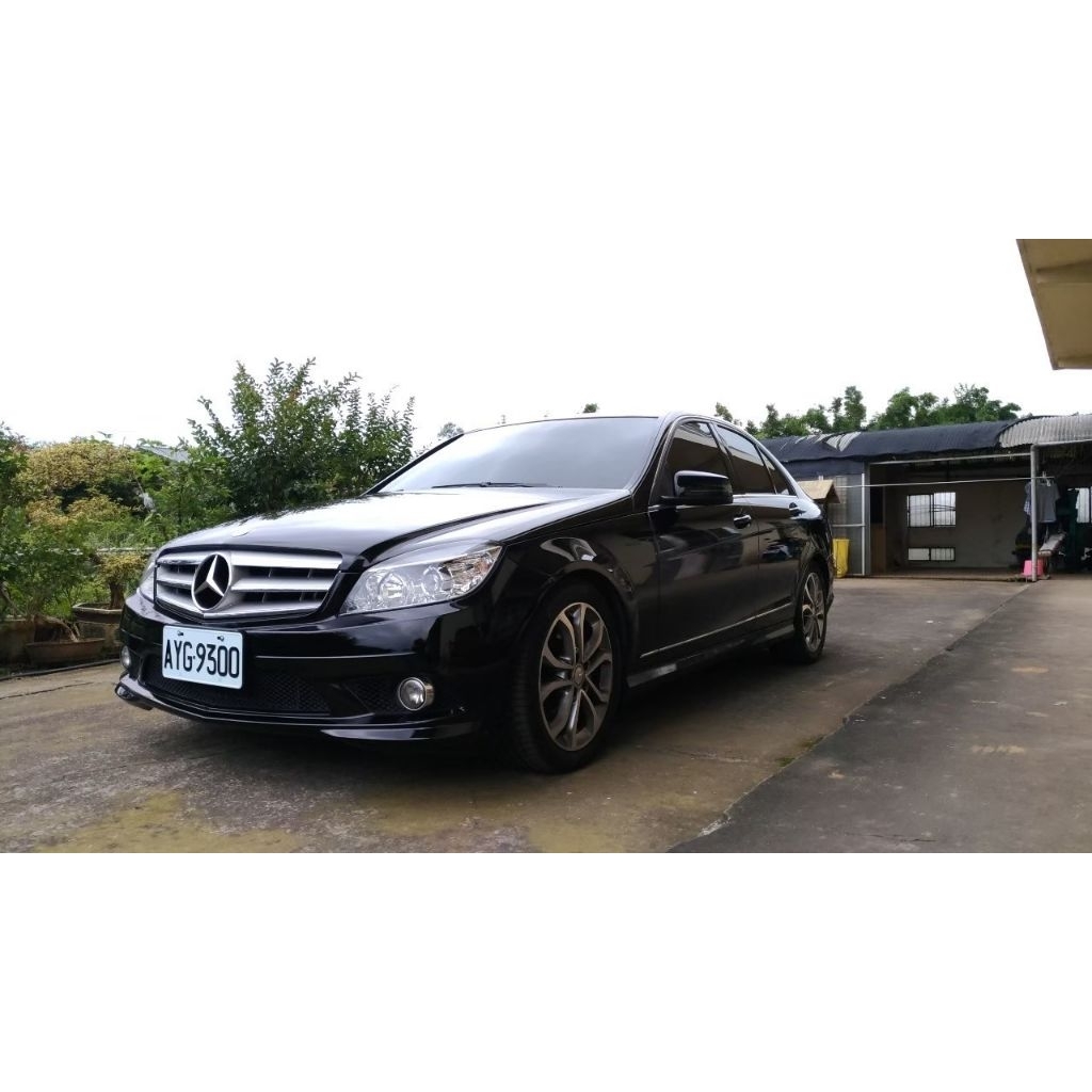 自售 2010年式 賓士 w204 C300 賣16萬元