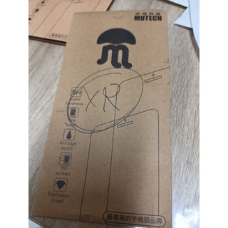 iPhone XR or 11白邊手機貼，全新