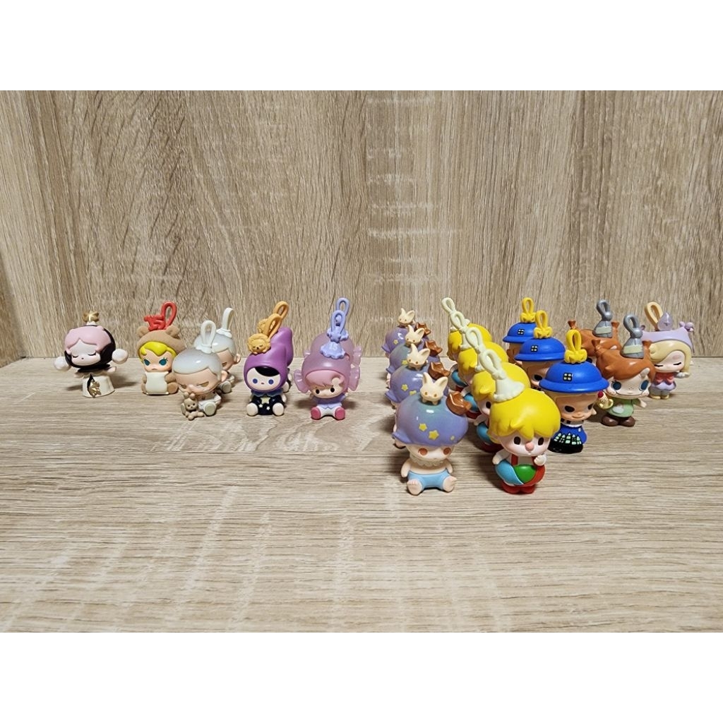 泡泡瑪特慶祝這一刻萌粒 SP  庫柏 畢奇 HACIPUPU PINO 小甜豆 Zsiga 寶拉 CHAKA pino