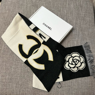木浪代購🌊 有貨🔥香奈兒 曼徹斯特 chanel 圍巾 披肩 山茶花 贈品 年終禮 情人節 禮物 聖誕節 時尚 秋冬穿搭