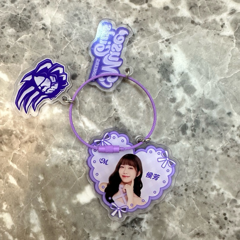 慕獅女孩壓克力圈環 鄭熙靜 李藝斌 泳裝鑰匙圈 杯墊 Queena 瑟七 小映 侯芳 霖霖 口水 一七 君白 宸宸