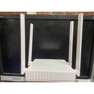 已經通過測試 TP-Link Archer C24 AC750 幾乎全新未拆封 像白螃蟹🦀 無線網路雙頻5G路由器。