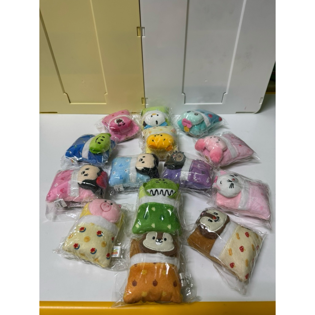 娃娃機戰利品 迪士尼蓋被系列吊飾 醜ㄚ頭 奇奇蒂蒂 維尼小豬 三眼怪熊抱哥火腿豬抱抱龍 瑪麗貓 魯斯佛 米奇米妮唐老鴨