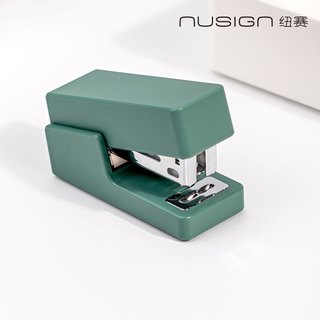 【Nusign紐賽】迷你釘書機組/使用3號針/附一盒針/綠色(NS083)