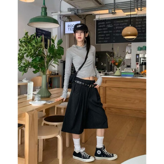Uniion Pinstripe Belted Cropped Trousers 條紋西裝七分褲 附腰帶