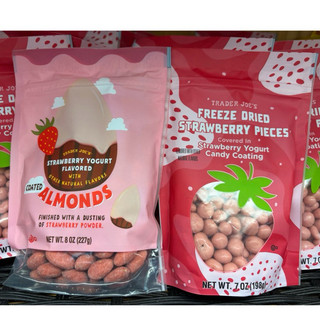 【On代購】 Trader Joe’s 草莓優格塗層杏仁果 堅果 草莓香草優格 蝴蝶餅 草莓乾 草莓球 草莓幹優格球