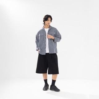 QUEENSHOP F 男裝 條紋雙口袋古巴領長袖襯衫 M-XL 現+預 【01025688】