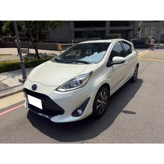 2021 PRIUS C 跑12萬 大電池全車原廠保固中 原鈑件無事故碰撞LIN