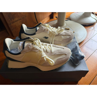 轉賣全新24 New balance 327 白色 藏青藍 冰藍底 MS327AAC 慢跑鞋 休閒鞋 運動鞋NB 327
