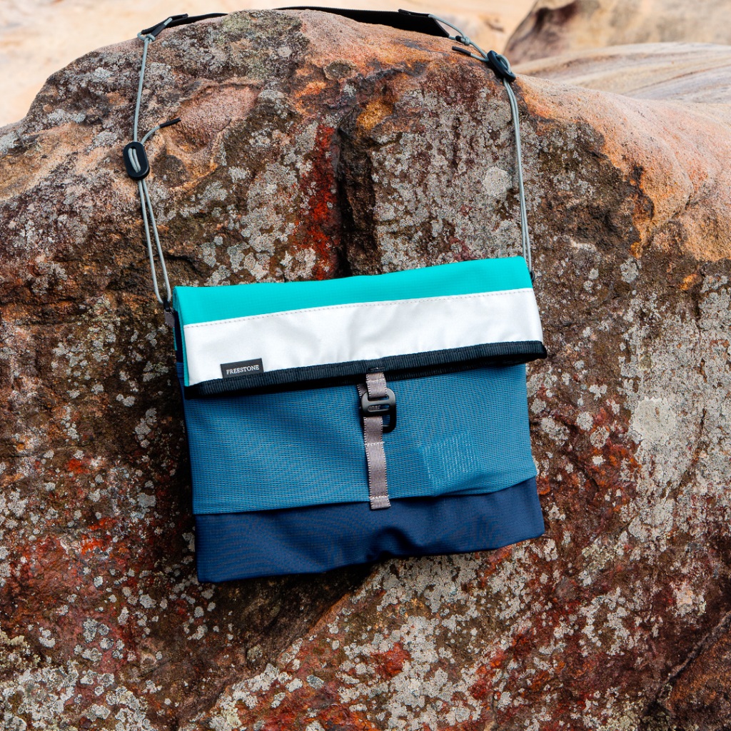 【FREESTONE】SA-1 反光斜背包 - 湖水綠 / 深藍 | Ripstop 防潑水 隨身小包