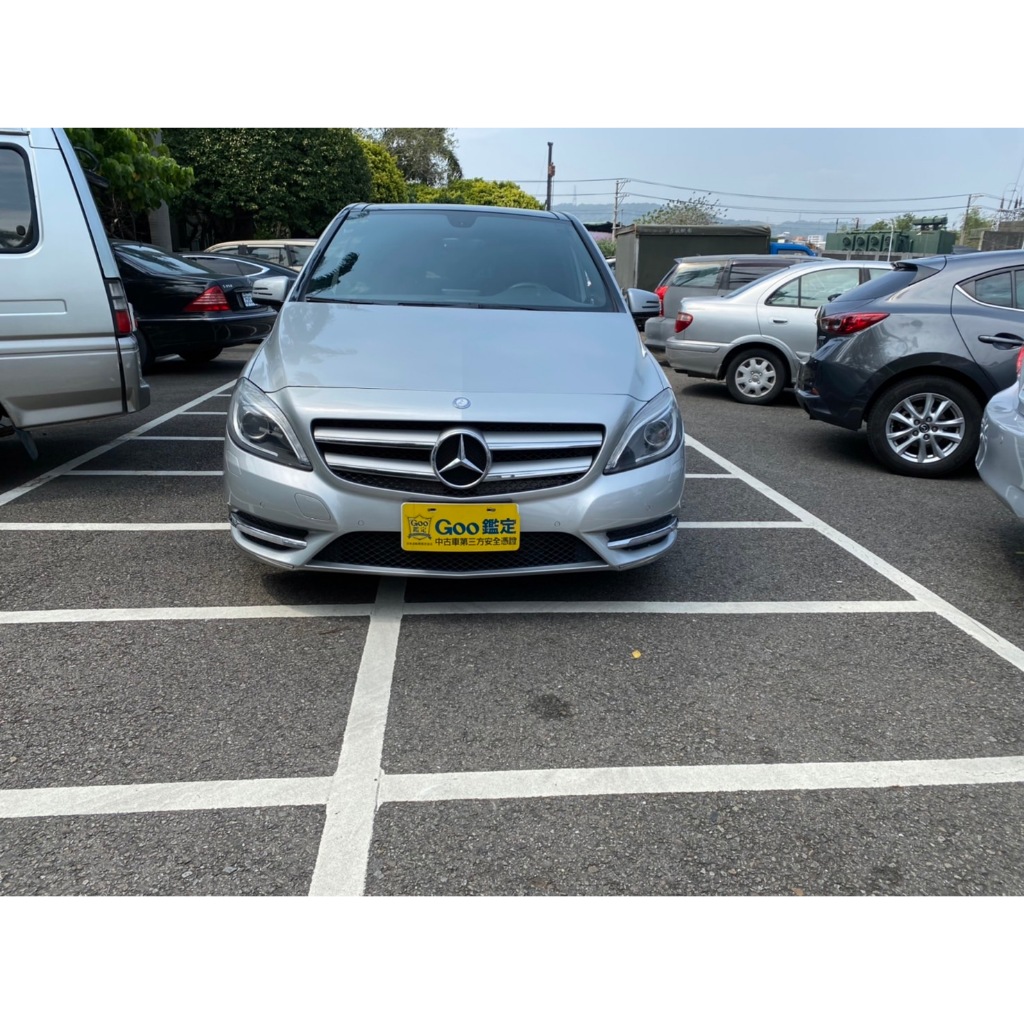 中古車 2012 BENZ B200 銀色 跑8萬 休旅車 專賣 一手 自用 代步車 轎車 三門 五門 掀背 旅行車