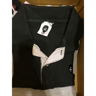小山二手衣：target黑人頭、Navy/CACO、ecstacy象鼻人、NET、龐克店T恤、Hush Puppies