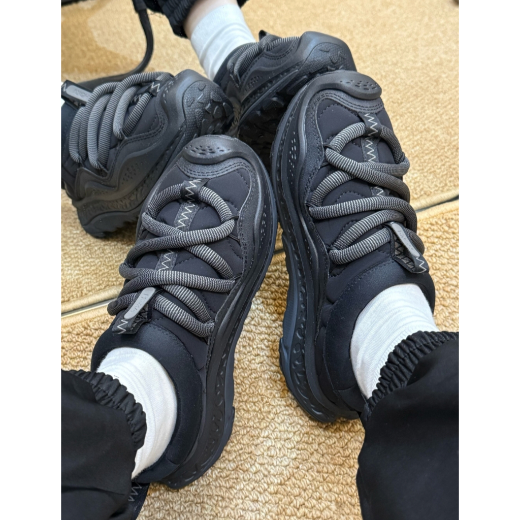 HOKA ONE ONE Ora Primo