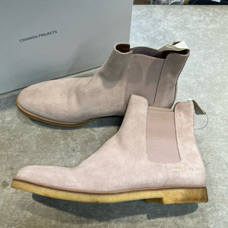 《OPMM》-［COMMON PROJECTS] CHELSEA BOOT IN SUEDE BLUSH