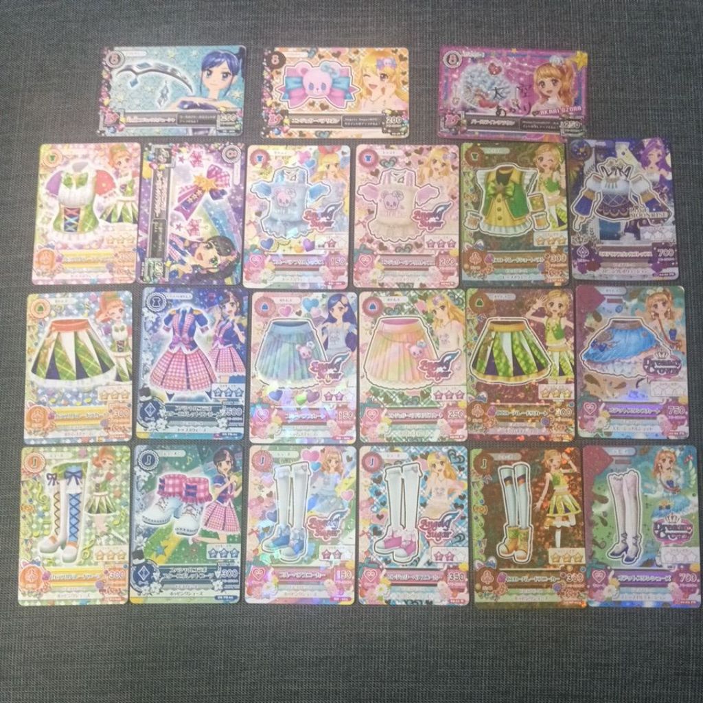 偶像學園卡片（考慮區👺） 星宮莓、紫吹蘭、霧矢葵、百合華等經典款卡