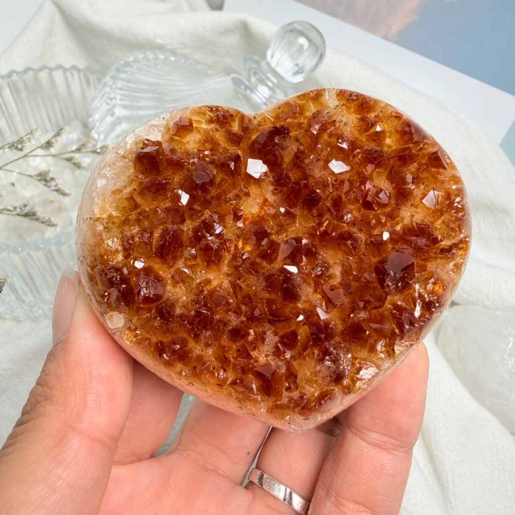 可愛桃子型🍑Ⓐ黃水晶愛心 93號 187g ✨愛心晶簇 💛天然黃水晶 愛心晶簇 💛天然水晶 黃水晶 黃水晶簇 水晶原礦