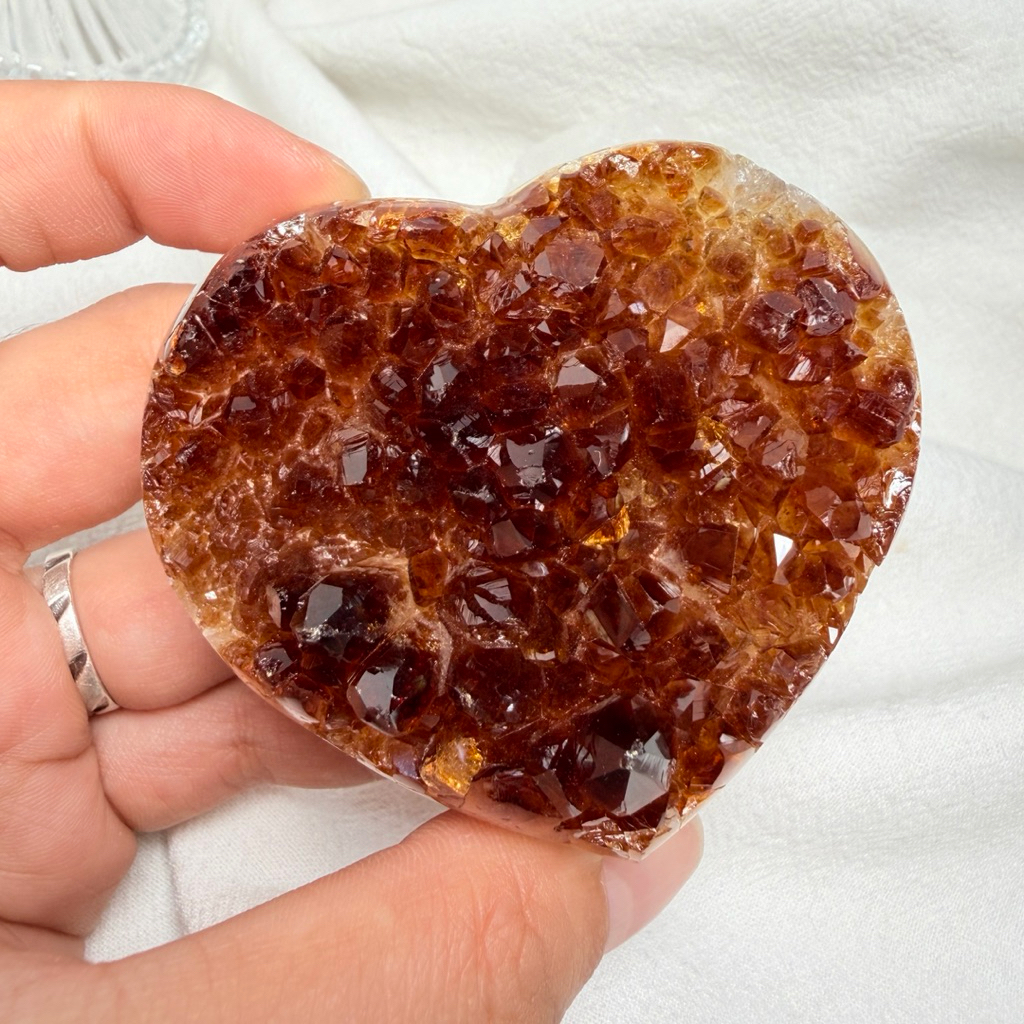 Ⓐ黃水晶愛心 58號 143g ✨愛心晶簇 💛天然黃水晶 愛心晶簇 💛天然水晶 黃水晶 黃水晶簇 黃愛心 水晶原礦