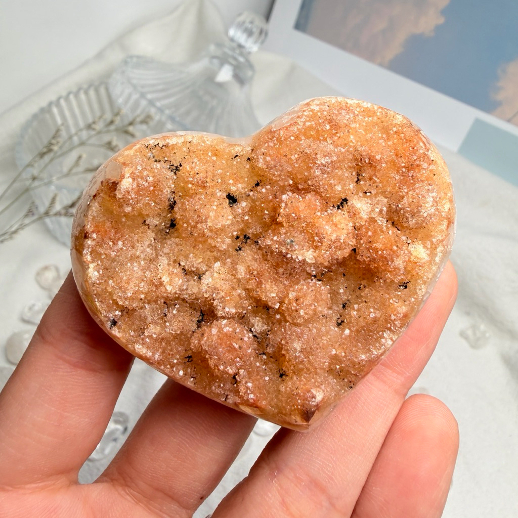 Ⓐ黃水晶愛心 8號 100g ✨愛心晶簇 💛天然黃水晶 愛心晶簇 💛天然水晶 黃水晶 黃水晶簇 黃愛心 水晶原礦