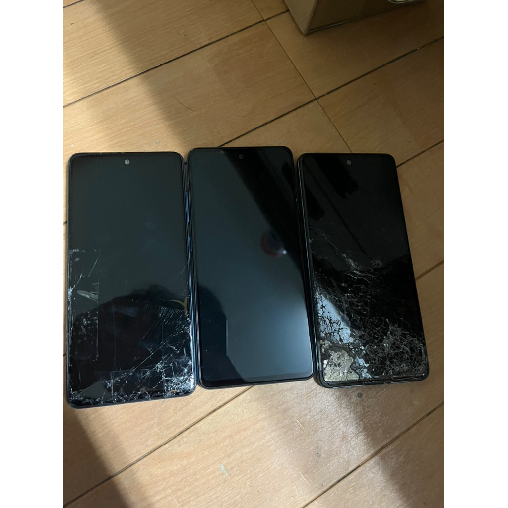 Samsung a52s 故障機 零件機 三台合售