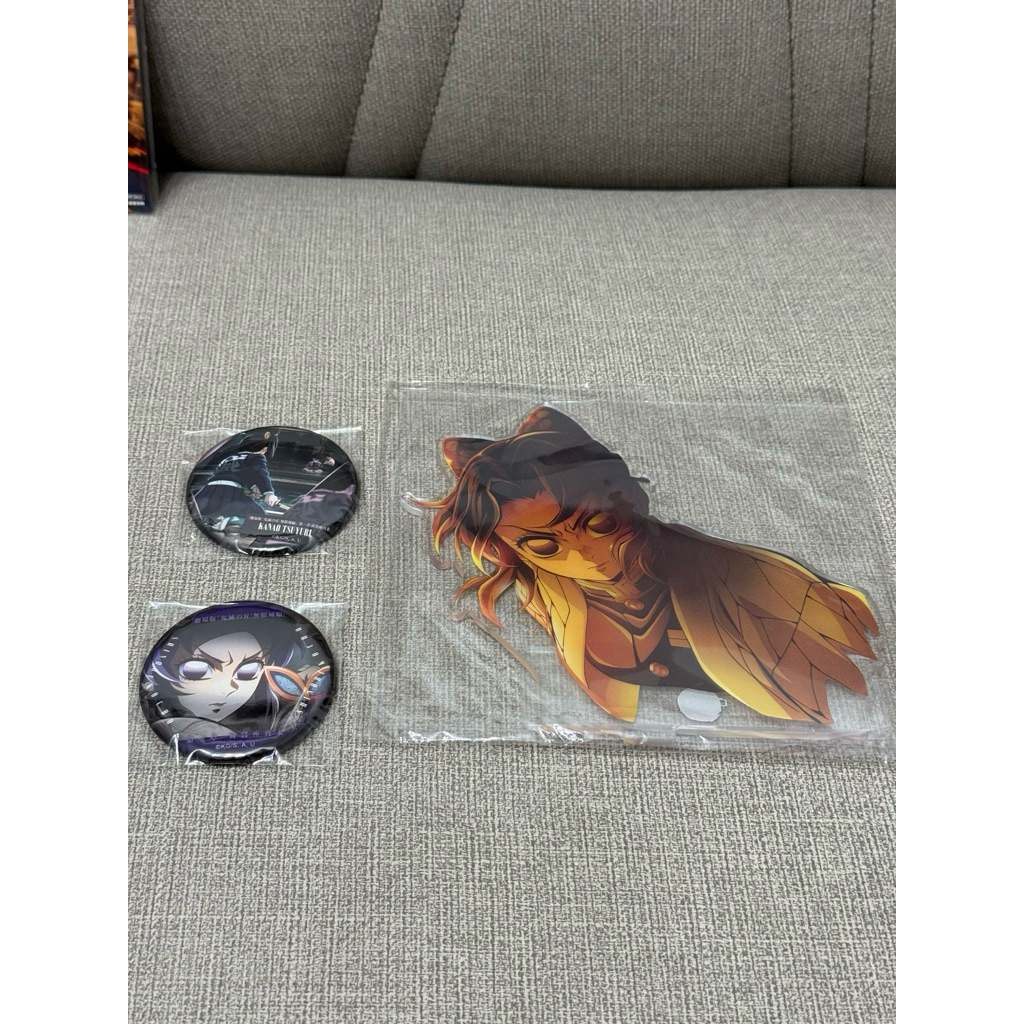 全新現貨 鬼滅之刃 電影版 劇場版 無限城 胡蝶忍壓克力立牌 香奈乎 童磨 胡蝶忍徽章