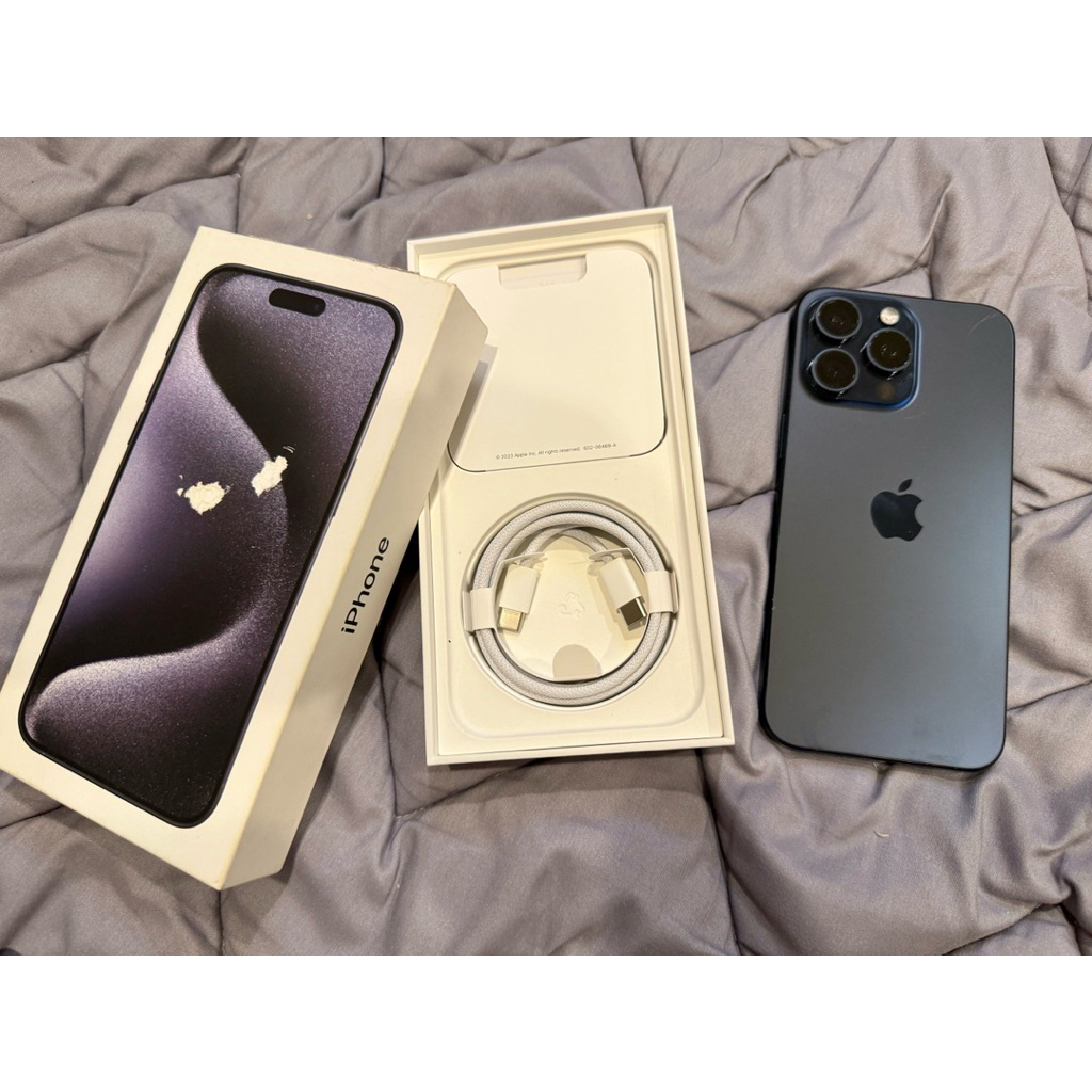 女用機 iphone 15 pro max 512g 藍色鈦金屬 外觀無傷 無換過零件(保固到12月）