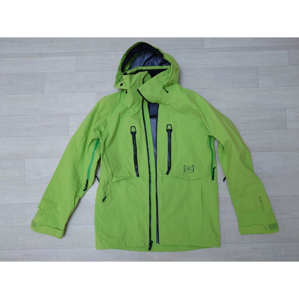 二手Burton [ak] Hover GORE-TEX 3L Snowboard Jacket 滑雪防水外套，尺寸XS