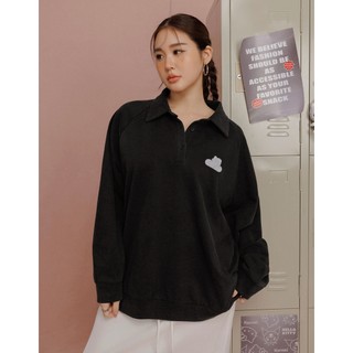 AIR SPACE PLUS 【三麗鷗聯名】翻領排扣貼布繡寬版大學TEE(黑/紅) 女裝 現貨 大尺碼