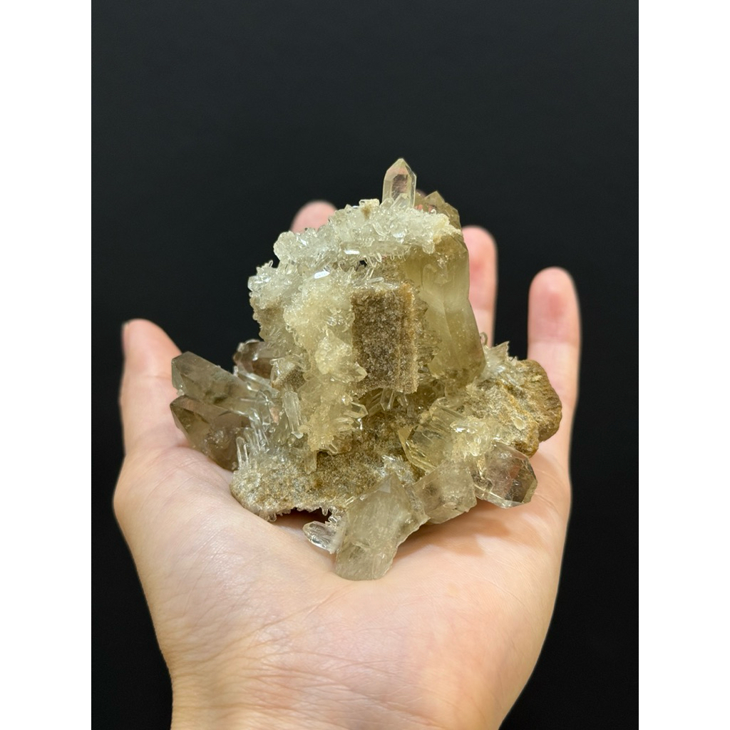 收藏級 黃水晶簇 巴西黃茶晶 茶黃晶 縫合水晶 巴西水晶 原礦 礦石 水晶擺件 扭轉水晶