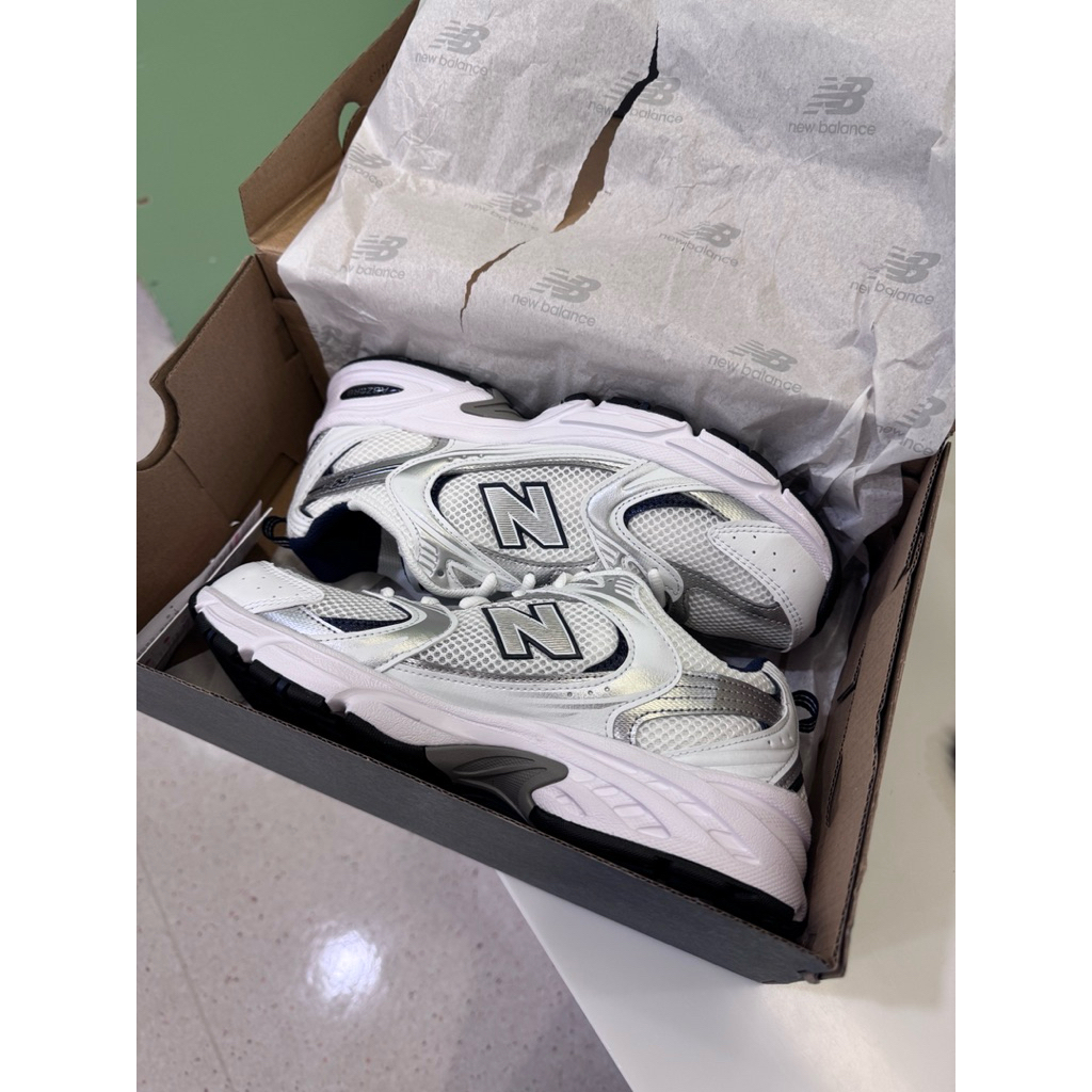New balance mr530 白色US7.5 / NB mr530