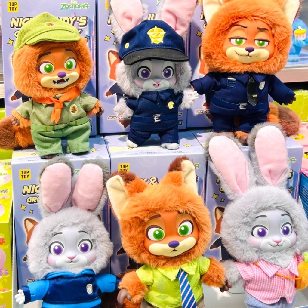 ✅桃園免運出貨✅新品熱賣 瘋狂動物城經典系列搪膠盲盒 兔子警官尼克與朱迪成長之旅 幼年尼克朱迪盲盒吊飾 新年禮物 情侶送