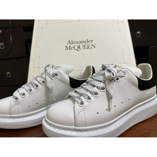 👟✨【近全新品】Alexander McQUEEN 經典厚底小白鞋