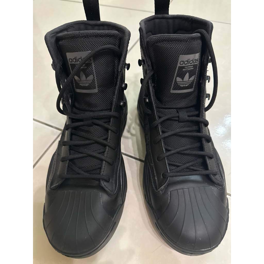 愛迪達 休閒鞋_短筒靴_帆布鞋-黑色23.5