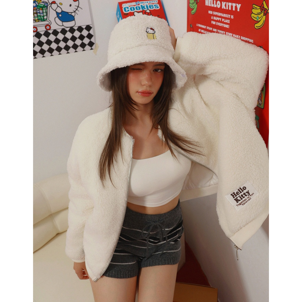 AIR SPACE 【Hello Kitty聯名】毛巾繡圖案羊羔毛鋪棉外套(白/咖啡) 女裝 現貨