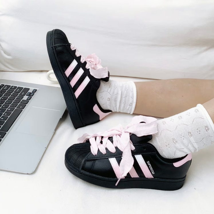 Adidas 桃鞋的價格推薦- 2026年4月| 比價比個夠BigGo