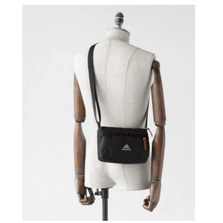 【美國 GREGORY】ENVELOPE SHOULDER斜背包 1L『黑』G125406